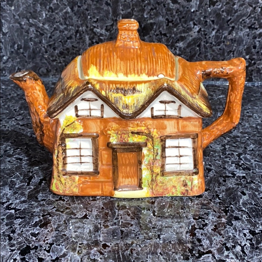 Vintage Made in England Cottage Ware‎ Price Teapot